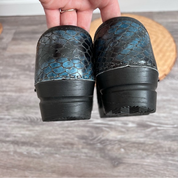 NEW Sanita blue scale nursing professional shoes - Picture 2 of 6